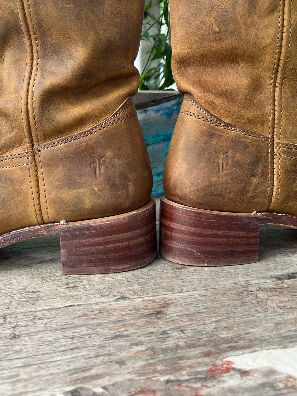 Frye Campus boots - Distressed Brown Leather sz 10 - 14l - stacked heel - Picture 3 of 12